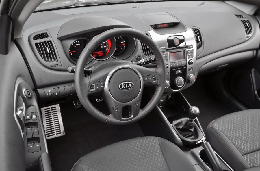  Kia Forte 5-Door 2011 года  (фото 11 из 89)